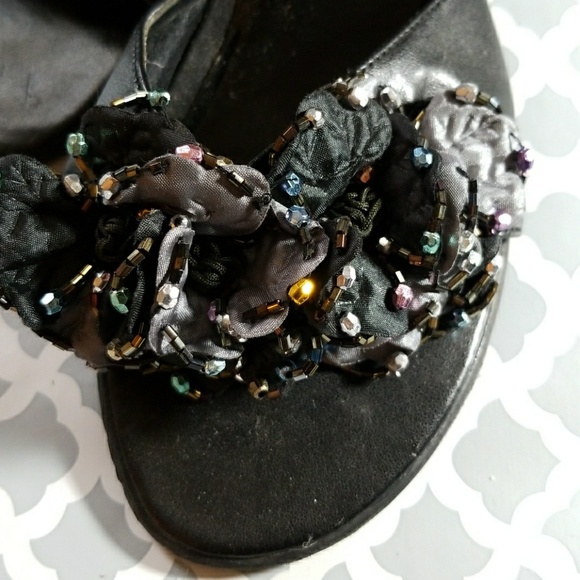 Shoes - Picture 4 of 4